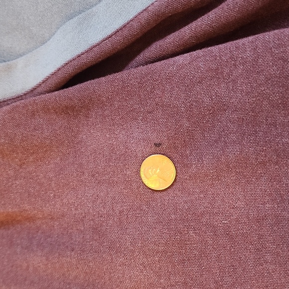 Size M Vans burgundy and gray cardigan. E90 - Picture 8 of 8